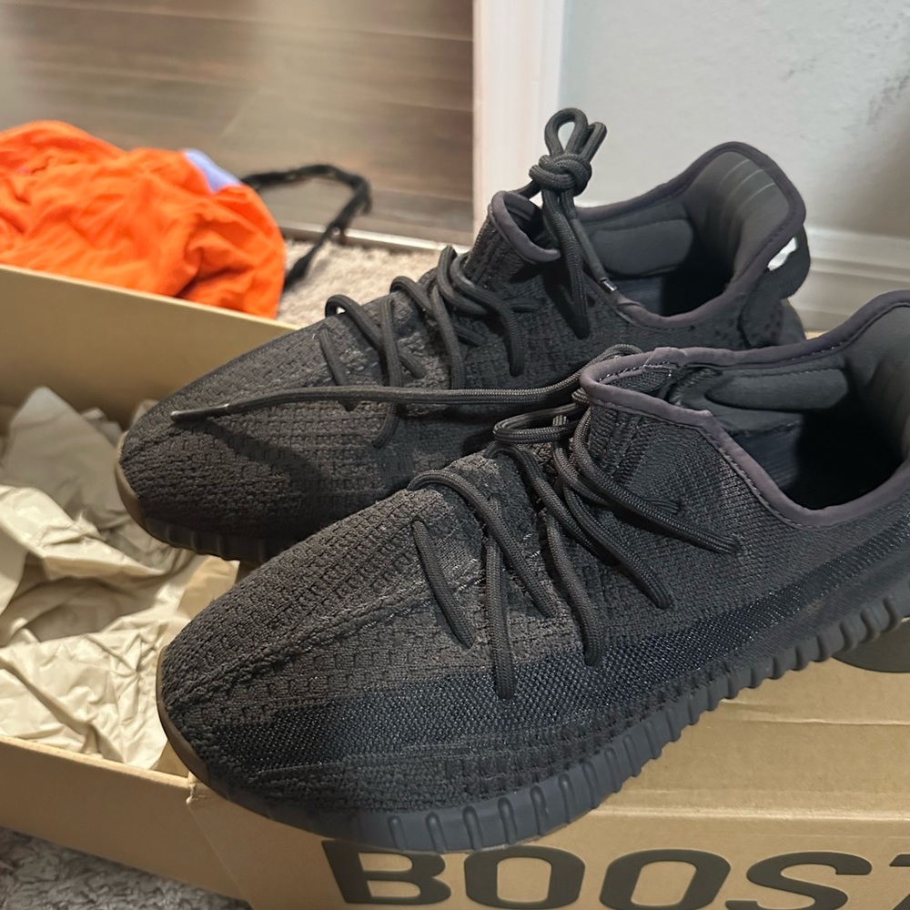 yeezy boost 350 V2 cinder fy2903